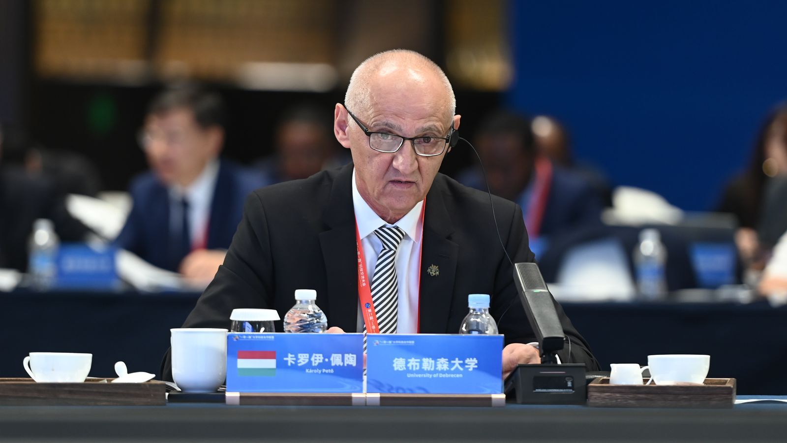 21匈牙利德布勒森大學副校長卡羅伊·佩陶_副本.jpg