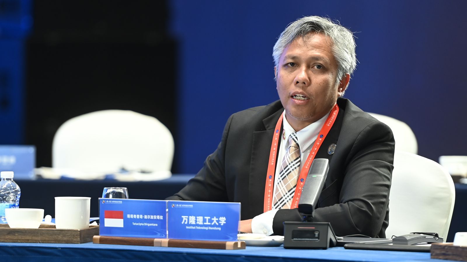 11印度尼西亞萬隆理工大學校長塔塔奇普塔·迪爾加安塔拉_副本.jpg